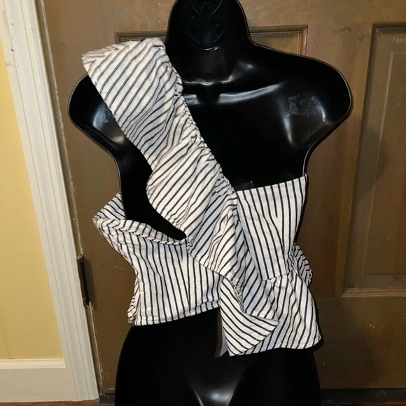 NWT Future Collective Black White Striped One-Shoulder Ruffle Top Size S - Picture 5 of 12